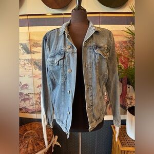 Classic Denim Jean Jacket With Fringe